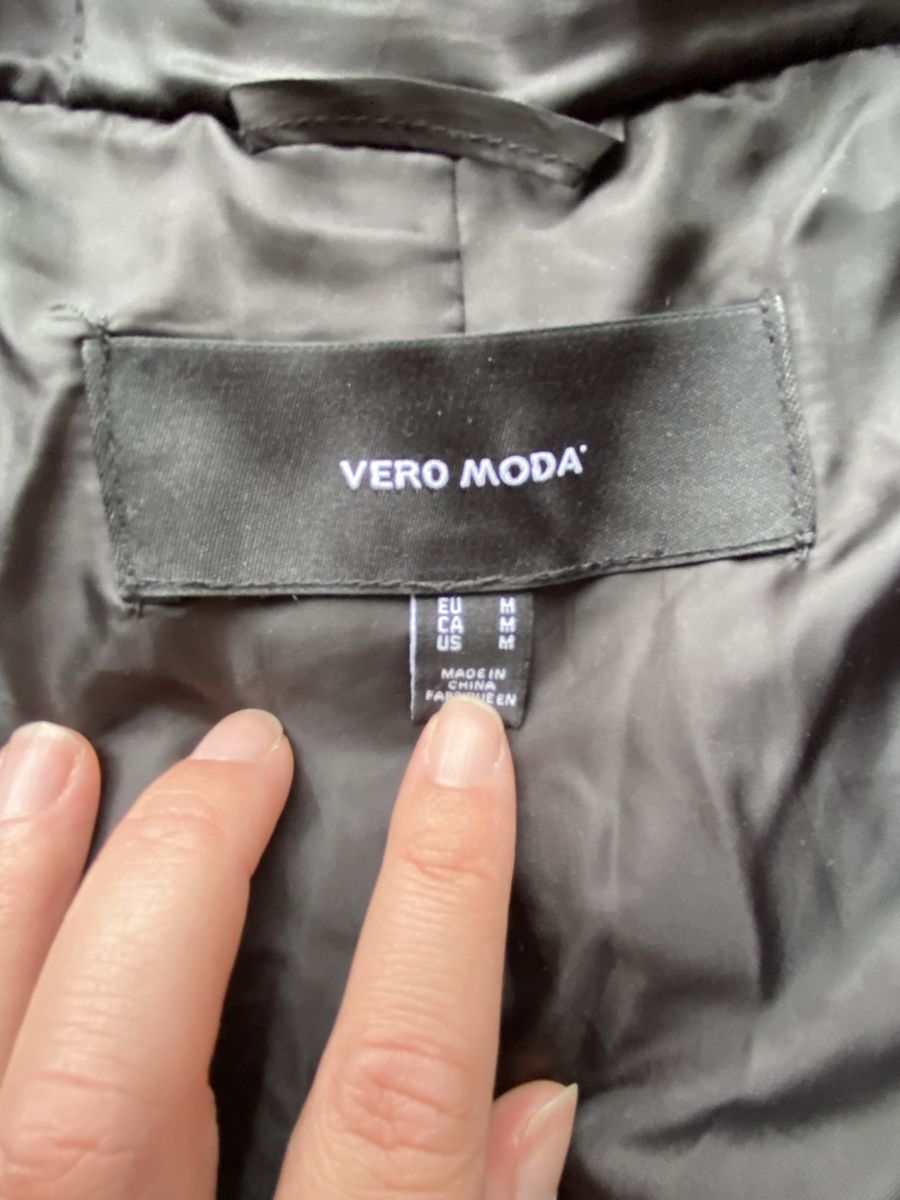 Vero Moda Cappotti: VERO MODA Wintermantel, Grösse M, Top Zustand – Nuovo (secondo la descrizione) da Horriwil venduto da xxx_01 2