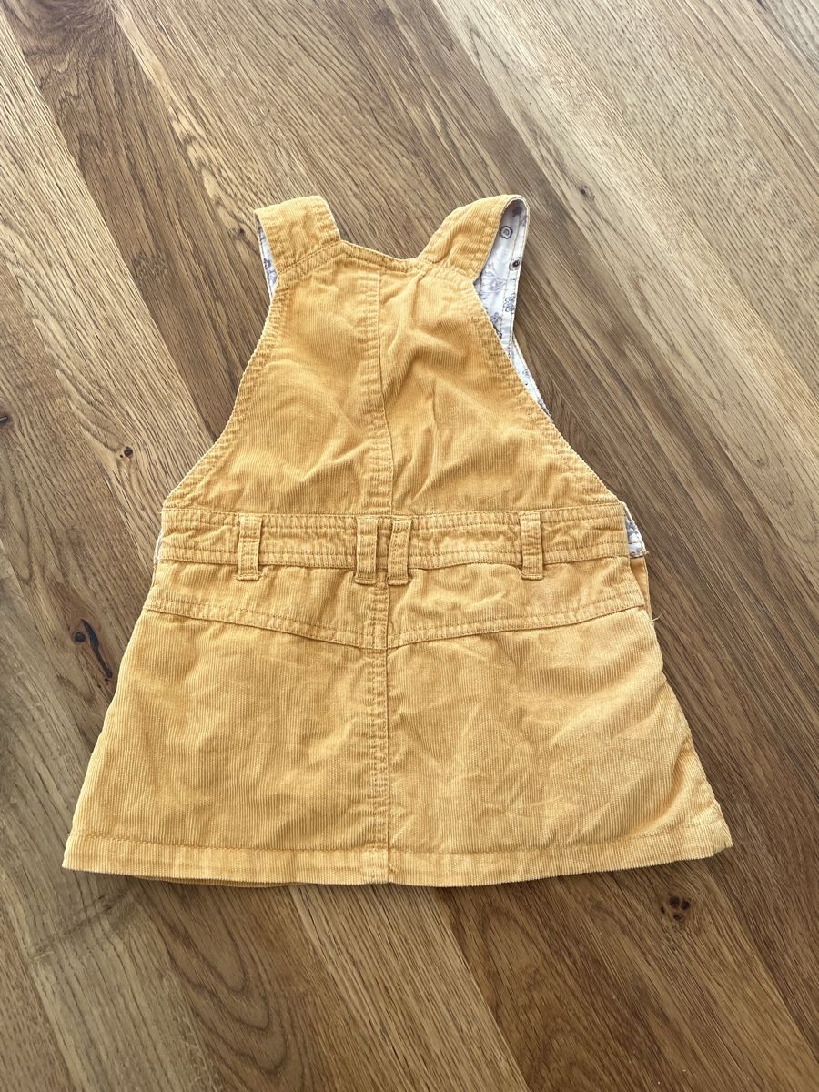 Vestiti & Gonne: Cordkleid Gr.80 – Usato da Breitenbach venduto da oli_hm96 1