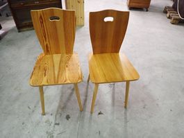 2 Holzstühle