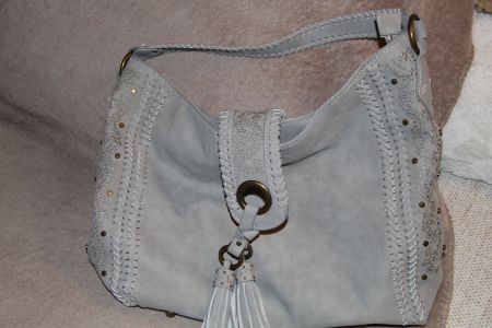 Sac à main gris très élégant