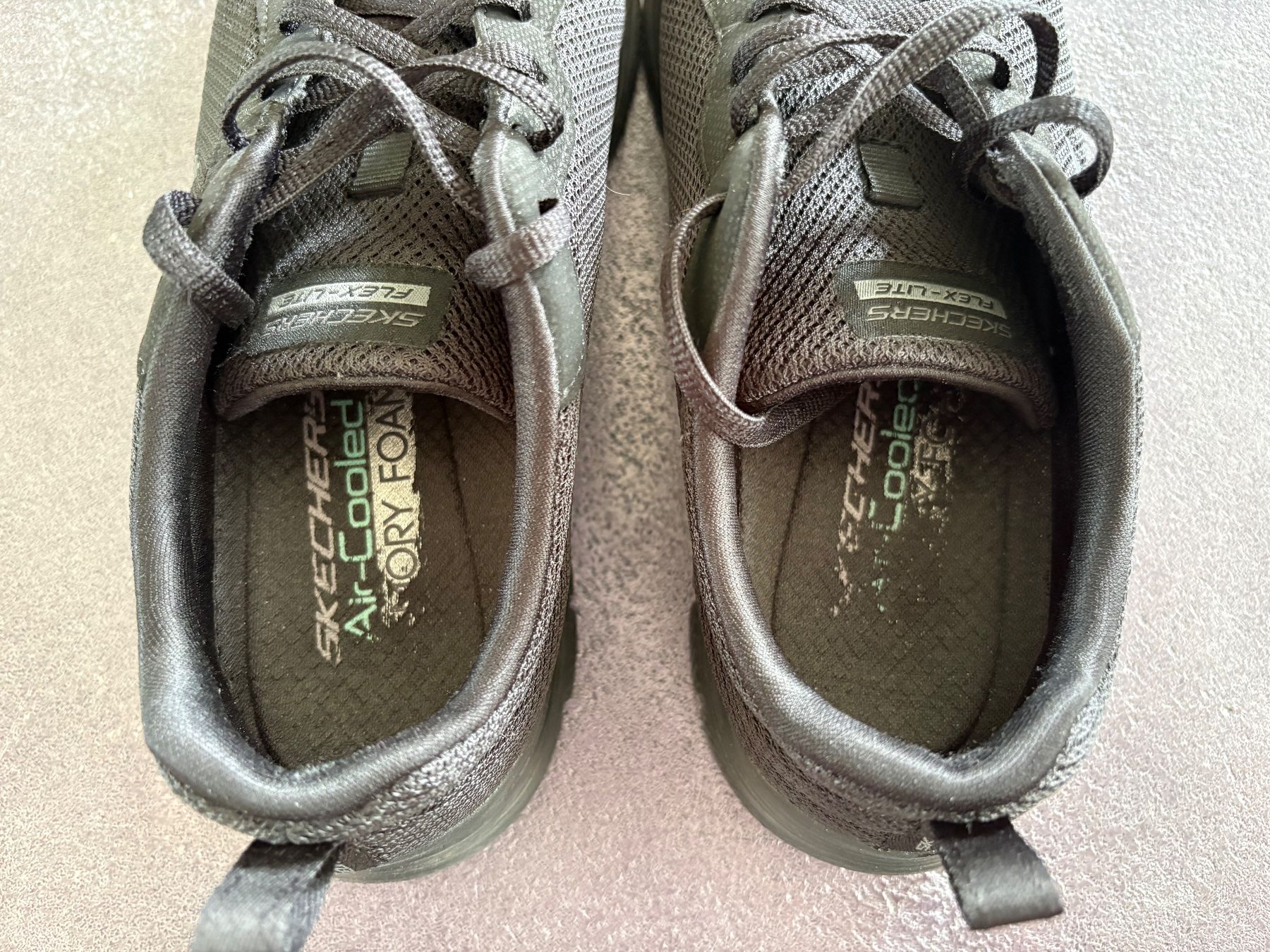 Skechers Chaussures femmes: Damen Sneaker Skechers Flex Lite Schwarz Grösse 37 – D'occasion à Flawil par HeisseReifen 6
