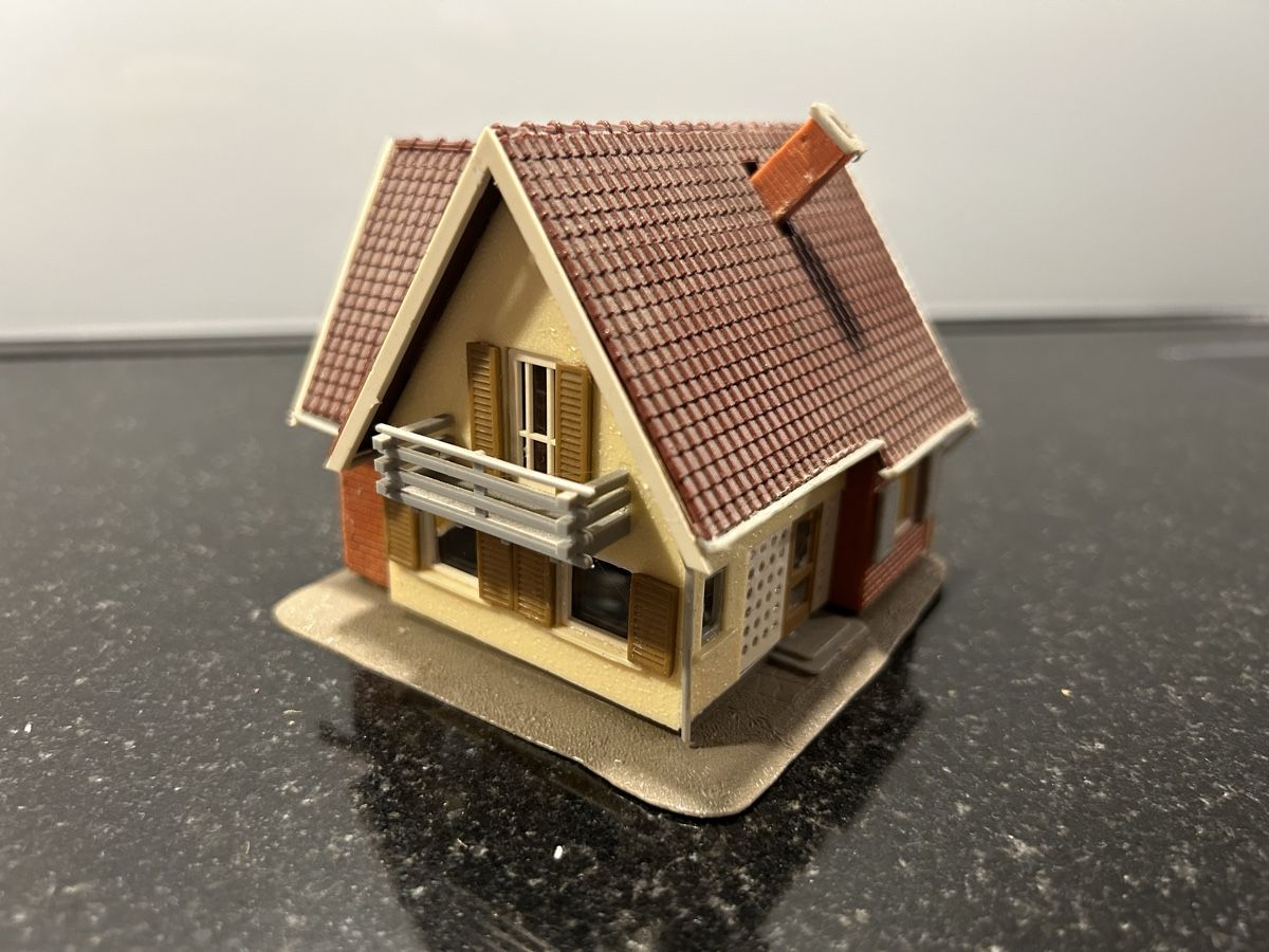 Faller Kit di modellismo & Modellini statici: Musterhaus / Casetta per modellismo – Usato da Tenero venduto da Laura-Pedu 2