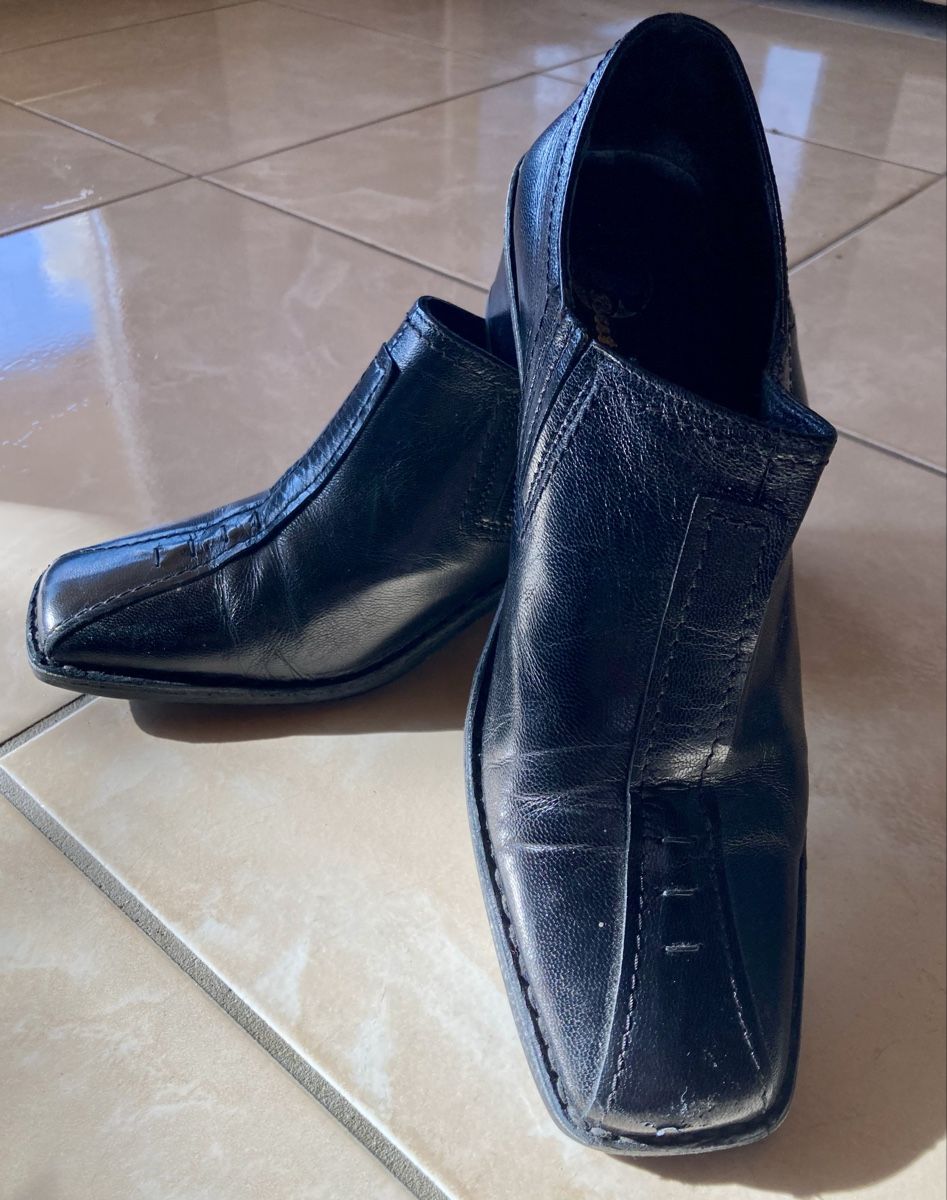 Damenschuhe: Bata Echtleder Stiefeletten, schwarz, Made in Italy – Gebraucht aus Vinelz von Viewfinder84