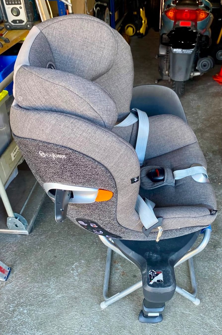 Cybex Seggiolini per auto: Cybex Kindersitz Sirona Zi i-Size – Usato da Lyss venduto da bue_mx2c 4