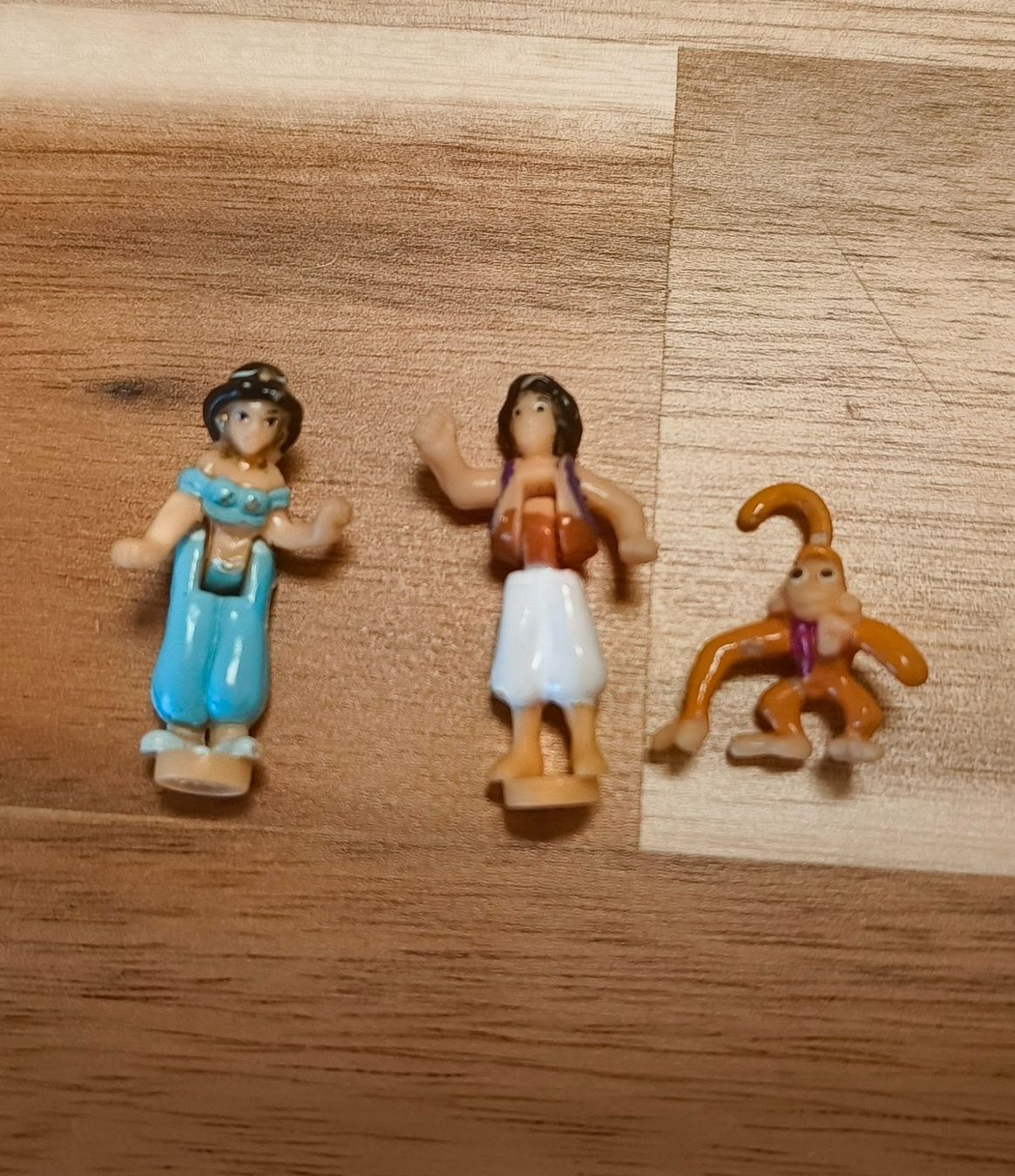 Polly Pocket Giocattoli: Disney Aladdin Polly Pocket Blue Bird – Usato da Olten venduto da Pungseon2x 2