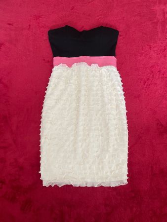 Trägerloses Kleid