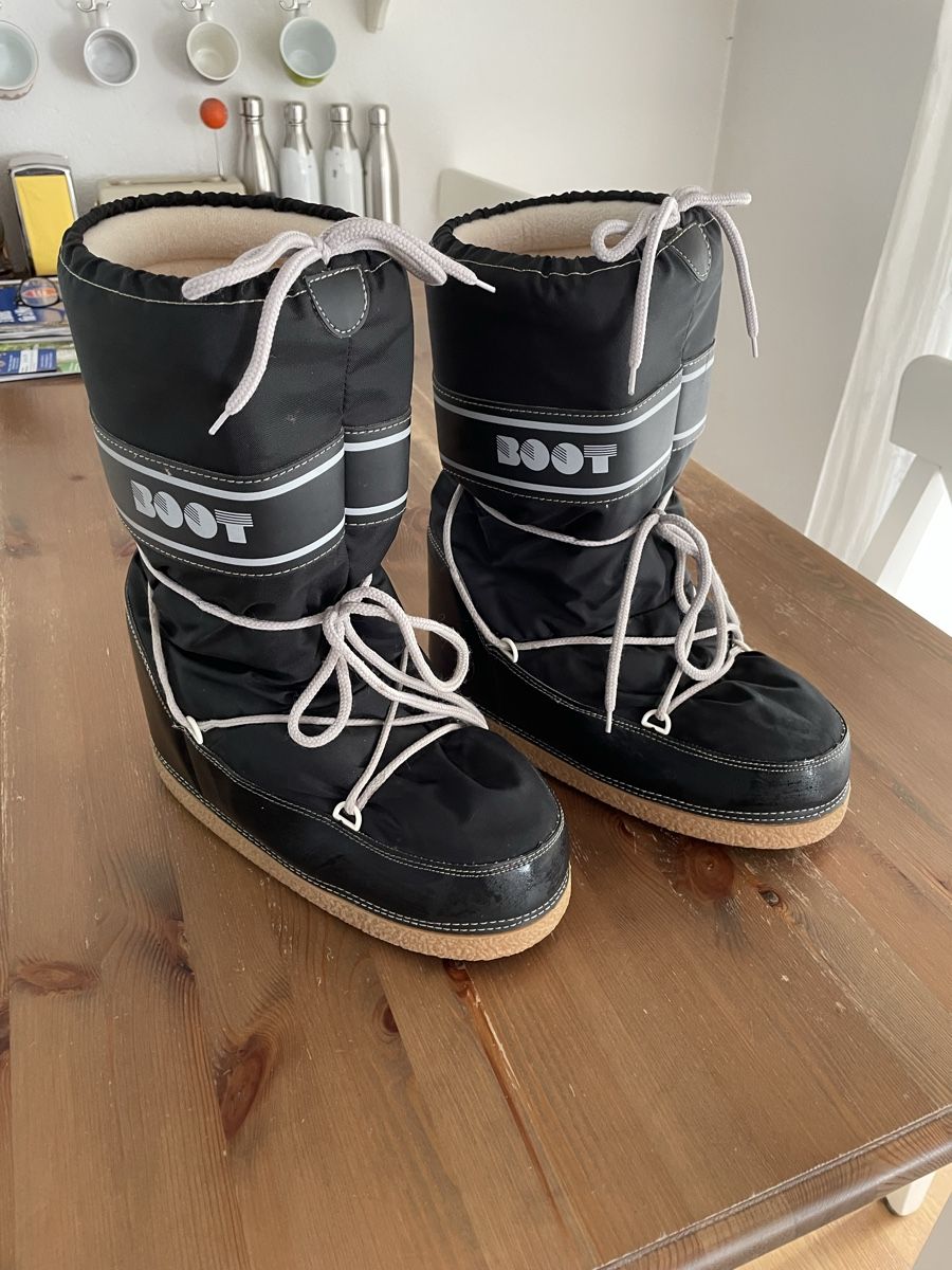Scarpe da uomo: Winterstiefel „Moon-Boot“ Style – Usato da Kehrsatz venduto da Samsamster
