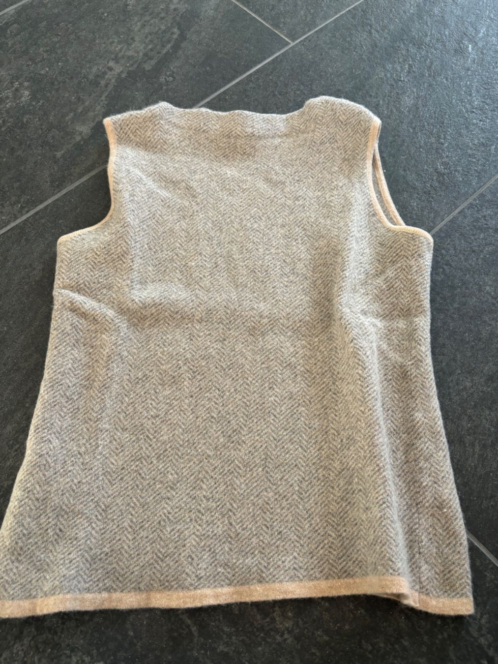 Max Mara Top: MaxMara Oberteil - Kashmir - Grau/Beige - Gr. M – Usato da Stadel venduto da Chanel_5 1
