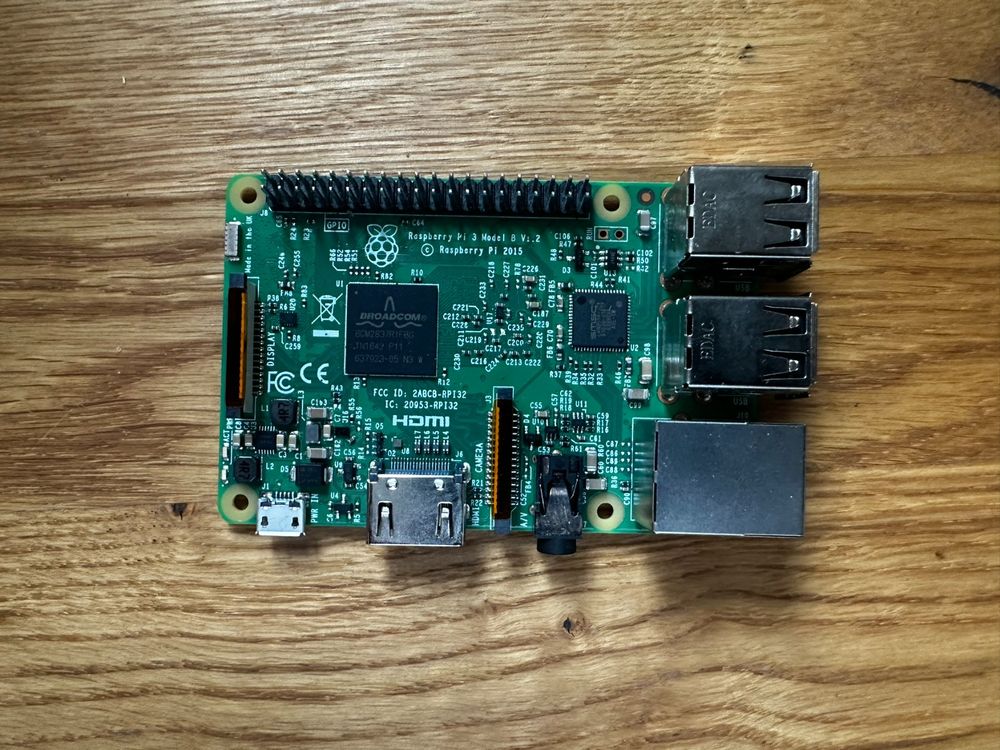 Raspberry Pi 3 Model B V1.2 – 1GB WiFi Bluetooth LAN (Gebraucht) in ...