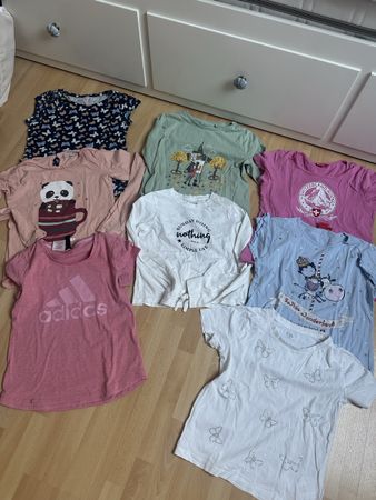 Langarmige und kurzatmige t-Shirts 140 