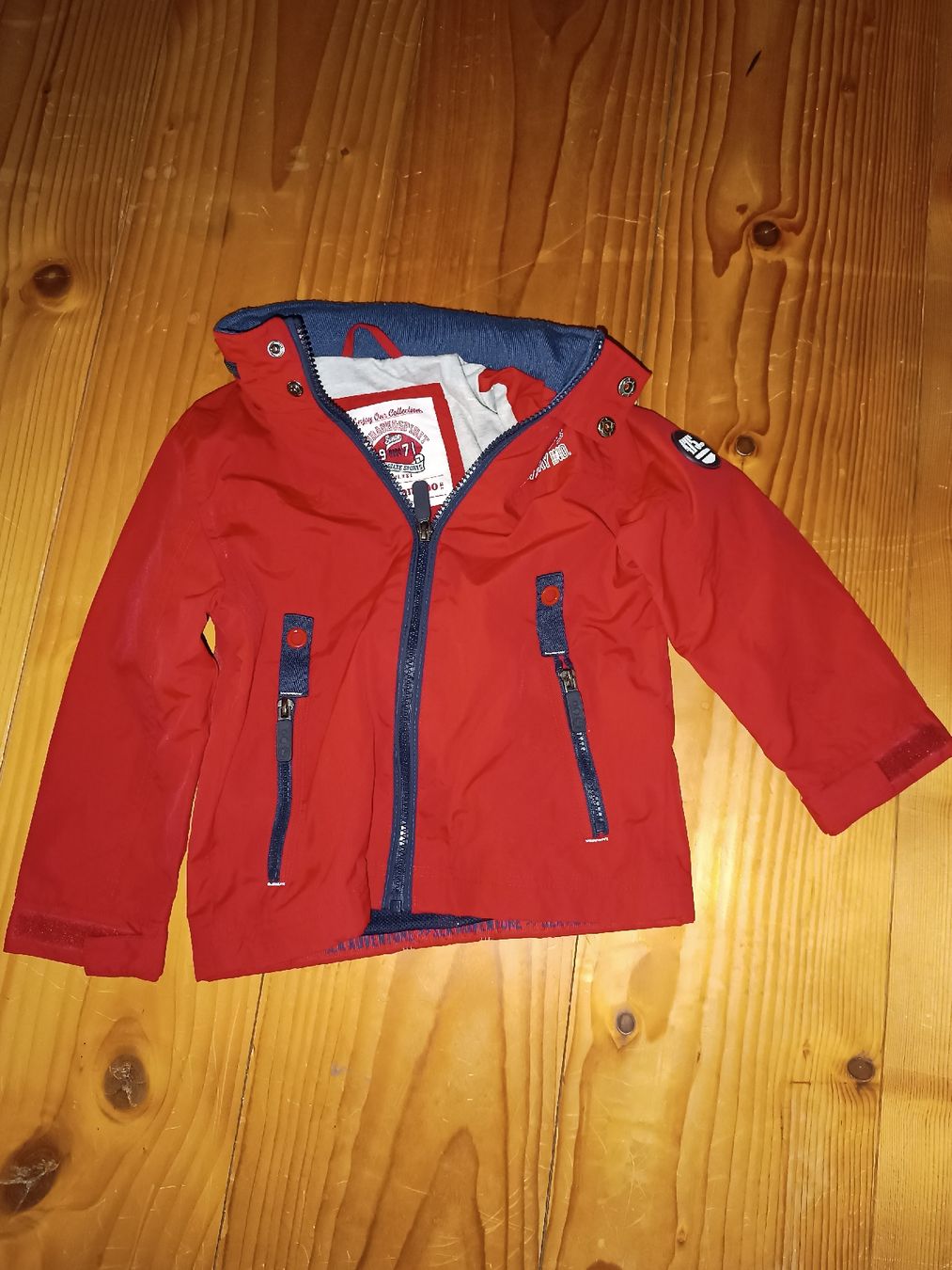Kleiderpakete & -sets: Kleiderset Junge Gr. 104 – Gebraucht aus Näfels von ang_p78x 2