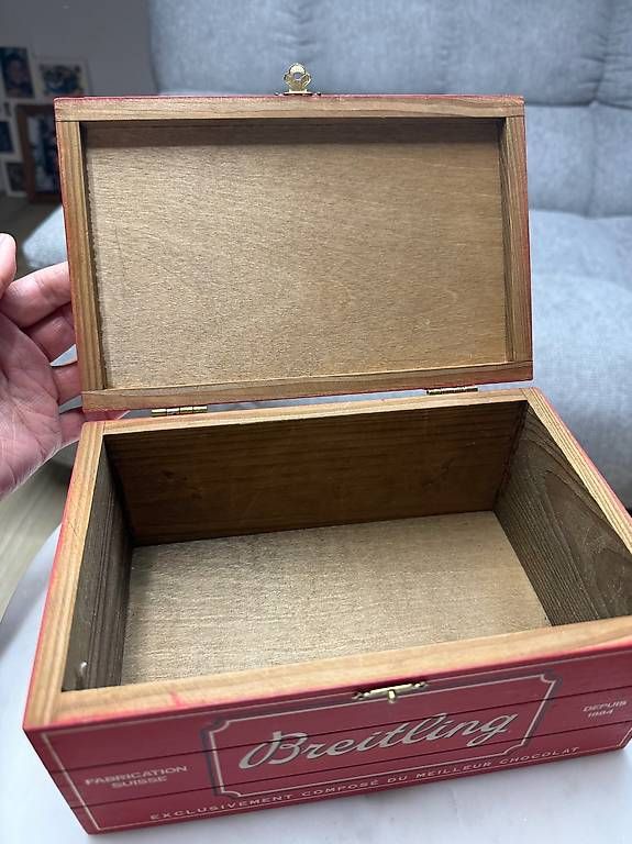 Barattoli: Breitling  Rote Schokoladenbox – Usato da Leissigen venduto da SKcool 4