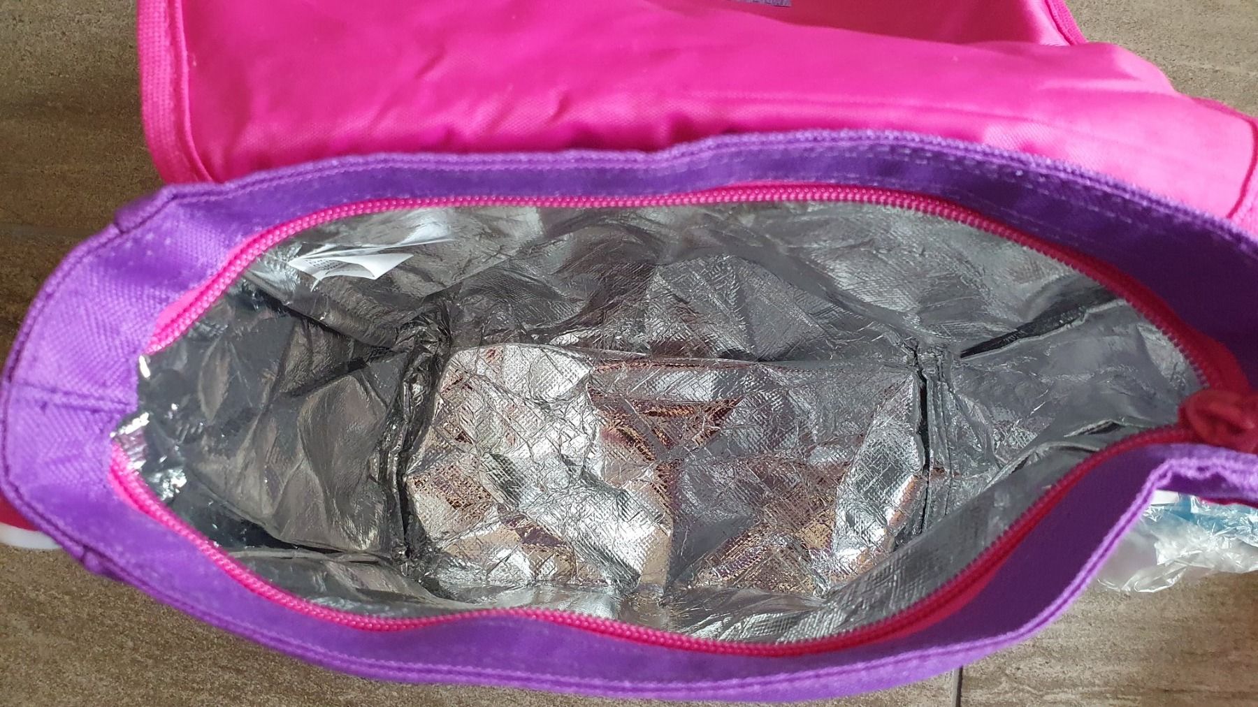 Kindertaschen: Tupperware Kindertasche (mit Kühleinsatz) 4er Set – Neu und originalverpackt aus Belp von piccolo63 1