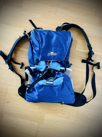 Sport- & Wanderrucksack blau, inkl. Regenschutz
