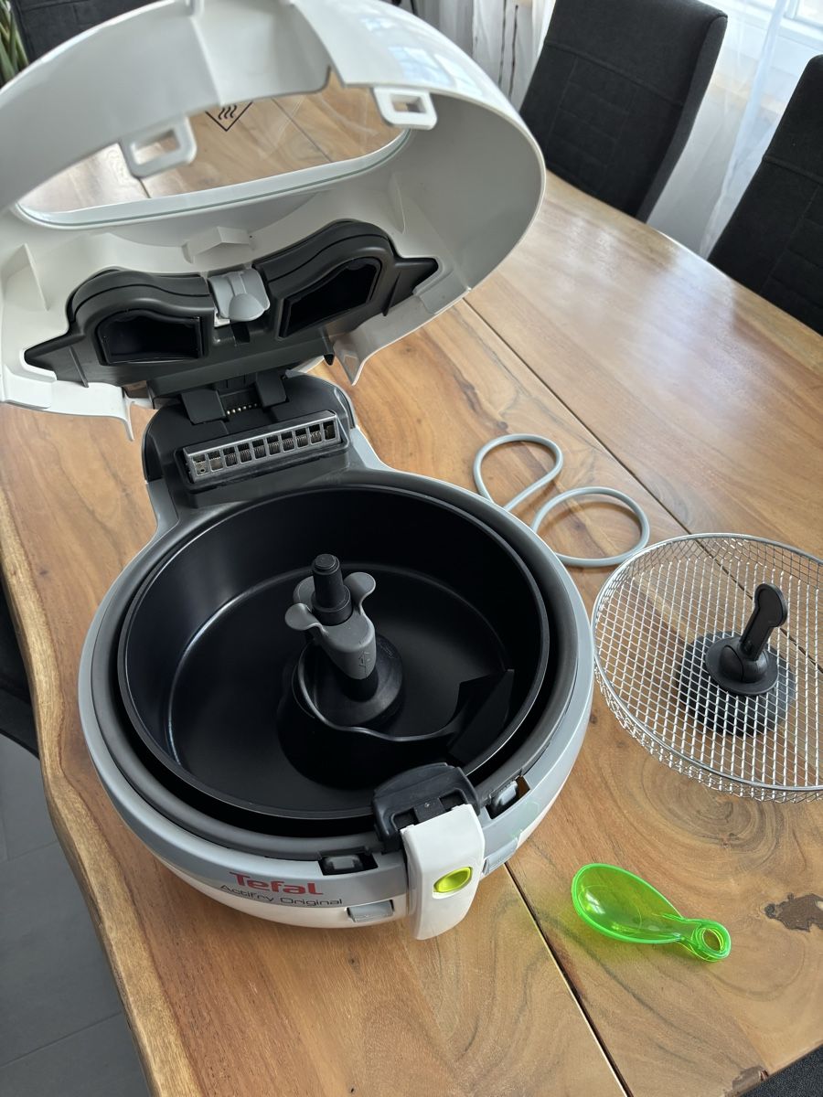 Tefal Elettrodomestici da cucina: Tefal Actifry Orginal – Usato da Thayngen venduto da Kellenberger33 1