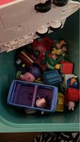 Spielzeug Konvolut Peppa Wutz Fahrzeuge und Figuren