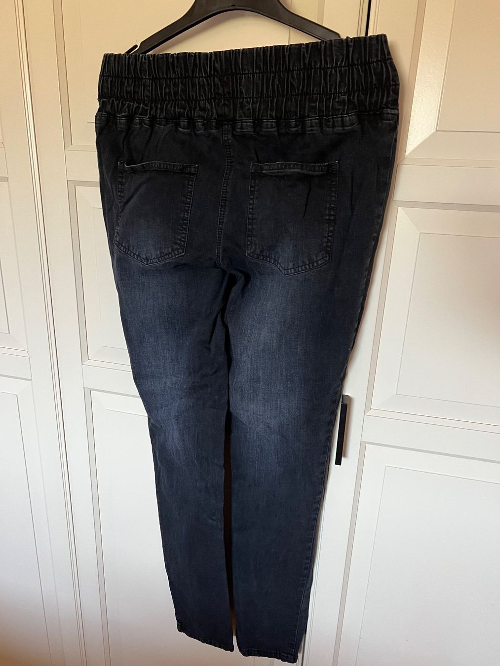Jeans: Jeans slim élastique taille 42 – Usato da Savagnier venduto da Pivovar2 1