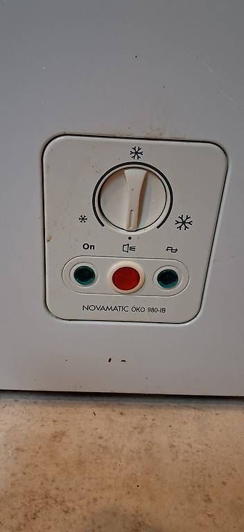 Novamatic Congelatori: Petit congelateur bahut – Usato da Rocourt venduto da Ouzetau