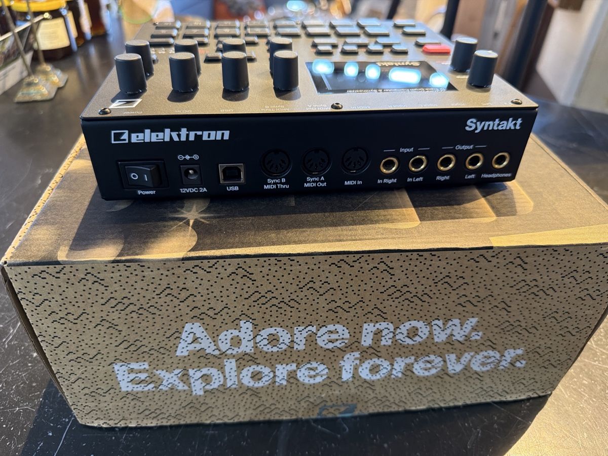Elektron Musikinstrumente: Elektron Syntakt neuwertig  – Neu (gemäss Beschreibung) aus Bösingen von davewausb767 2