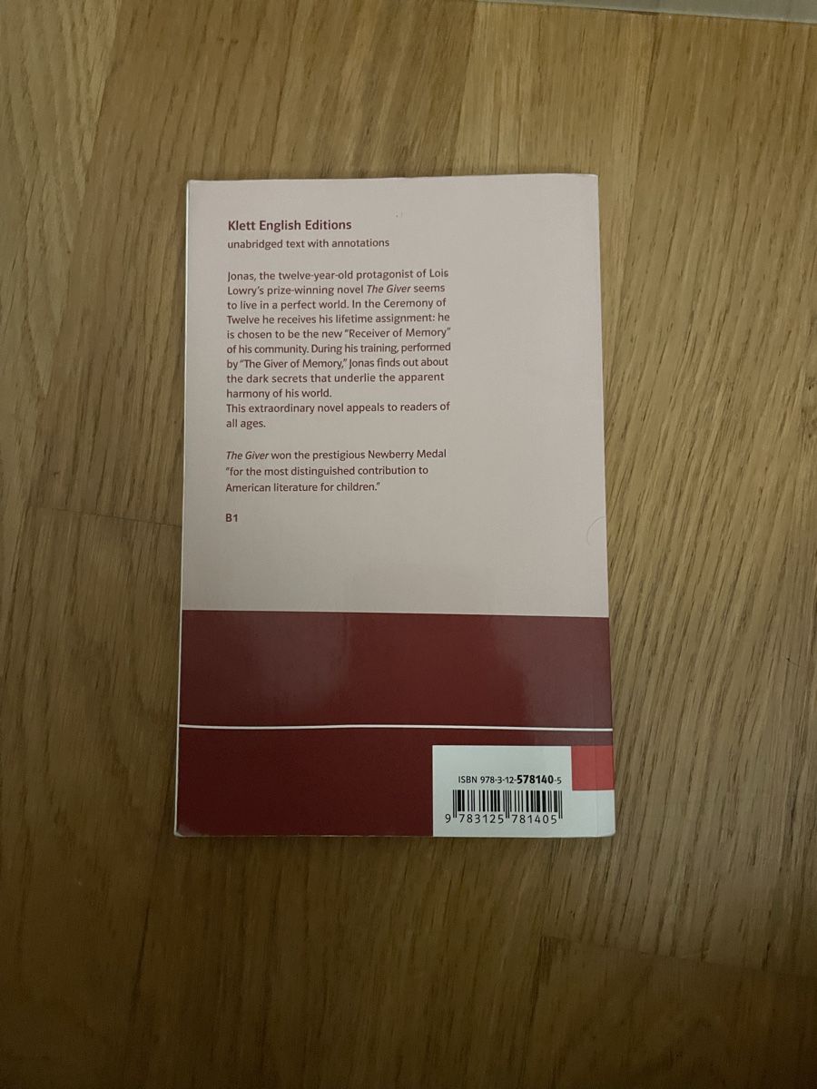 Libri: The Giver von Lois Lowry – Usato da Zürich venduto da estela22 2