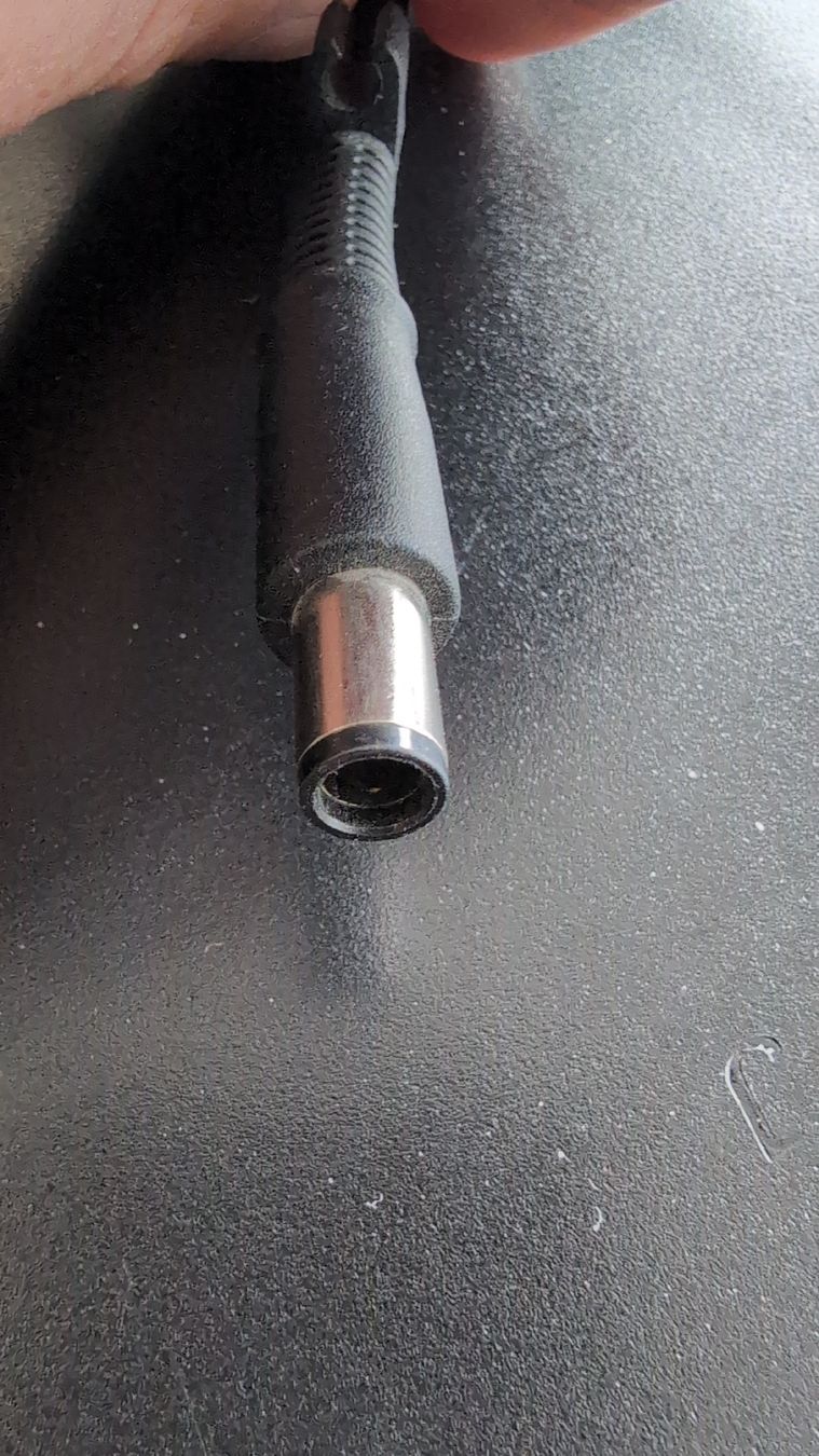 Hewlett Packard Caricabatterie: Original HP Laptop Netzteil 90W – Usato da Uster venduto da Anashorn 1