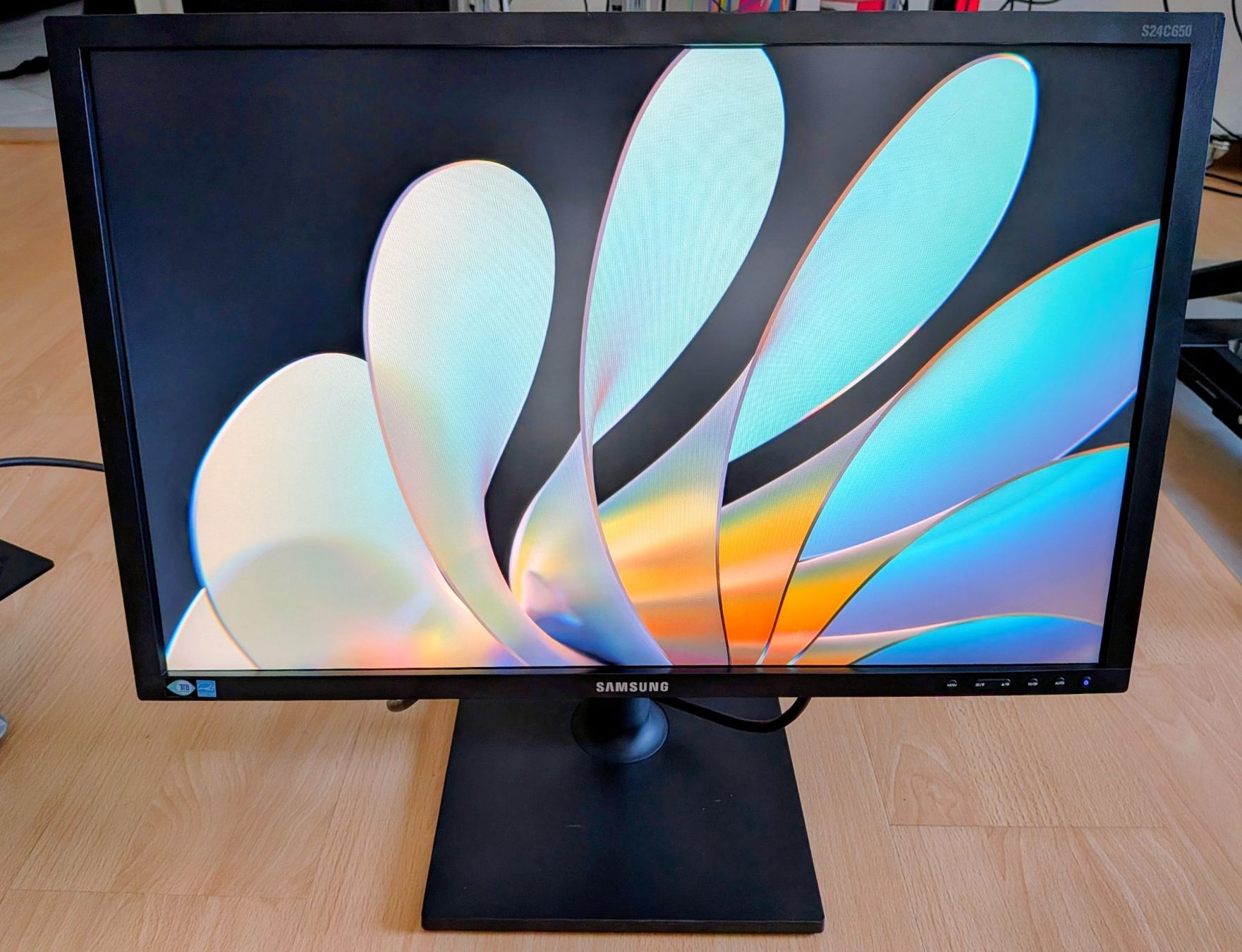 Samsung Monitor: Samsung S24C650 (24" 1920x1200) – Usato da Uetikon am See venduto da Faronel