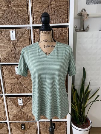 Sherpa T-shirt XL, new.
