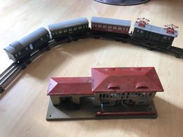 Distler Modelleisenbahn mit Bahnhof