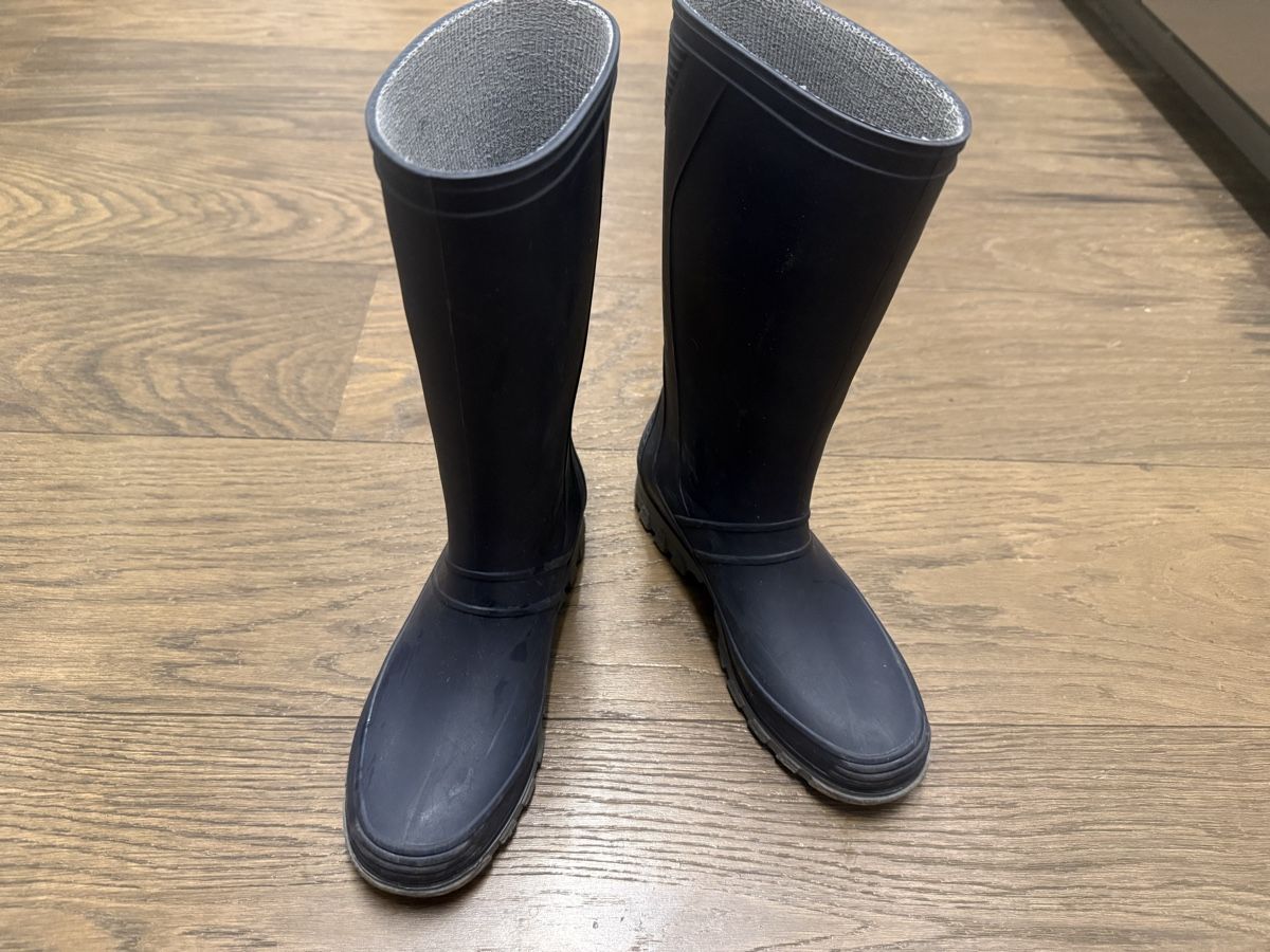 Schuhe für Jungen: Gummistiefel Gr. 35 – Gebraucht aus Winterthur von tanscha 2