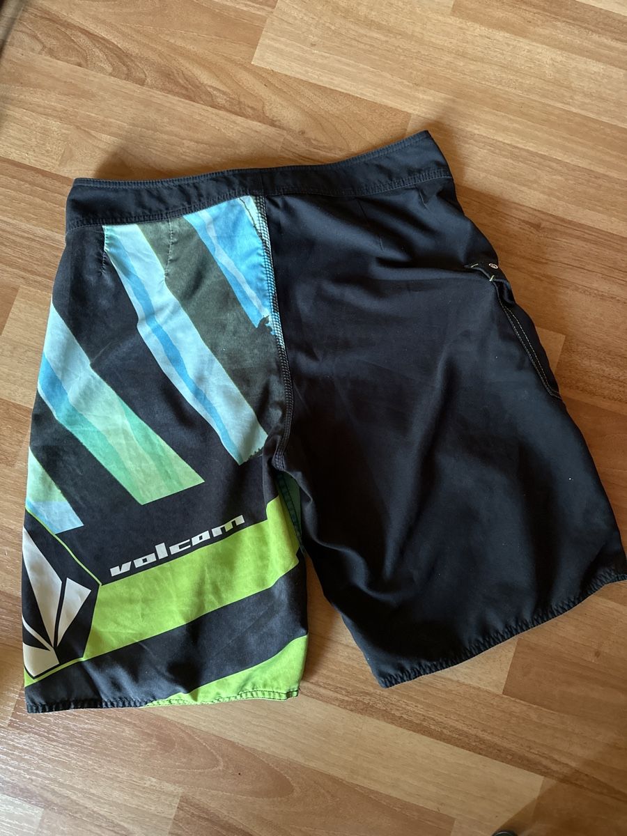 Volcom Costumi da bagno: Volcom Badehose einfache Bundweite 41cm – Usato da St. Gallen venduto da mai_gd7k 1
