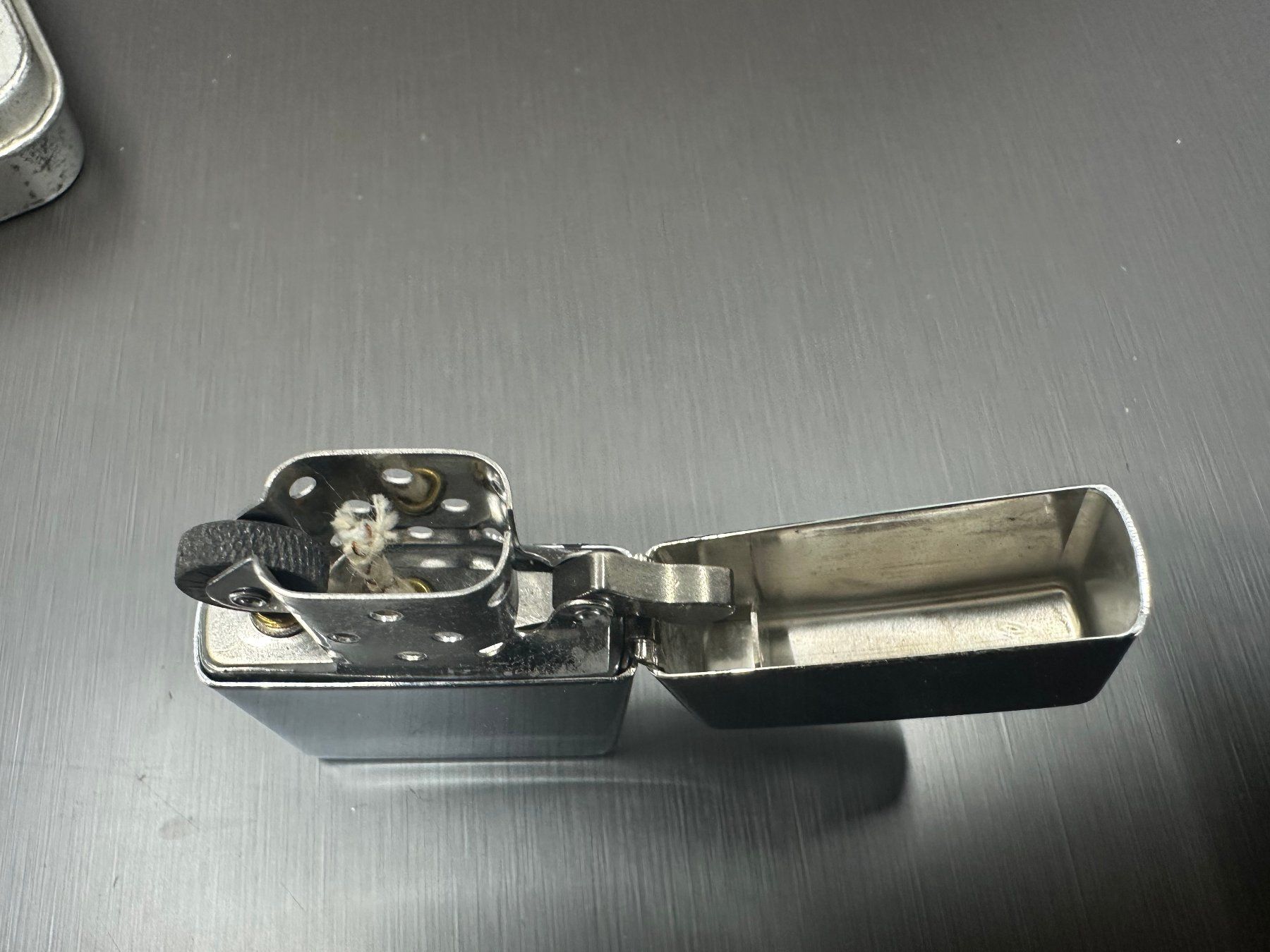 Zippo Briquets: Zippo Harley Davidson, 250HD H264 Windshield – D'occasion à Arisdorf par Liquidus 3