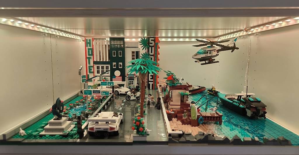 Giocattoli: Diorama Miami Vice GTA – Nuovo (secondo la descrizione) da Nidau venduto da Attila_001 1