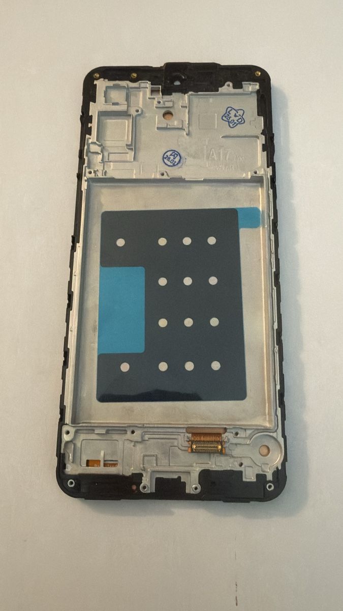 Samsung Telefoni cellulari / Smartphones: Display Samsung A17 5g tft with frame – Nuovo e nell'imballaggio originale da Leukerbad venduto da mig_8bbp 2