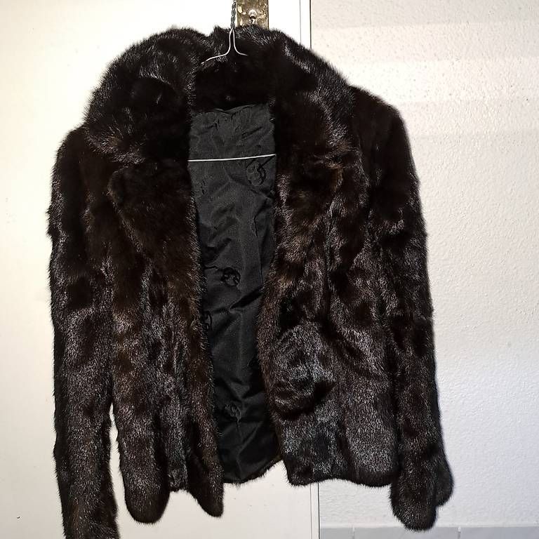 Nerz Jacken: Nerz Pelz Jacke – Gebraucht aus unteraegeri von Marimari