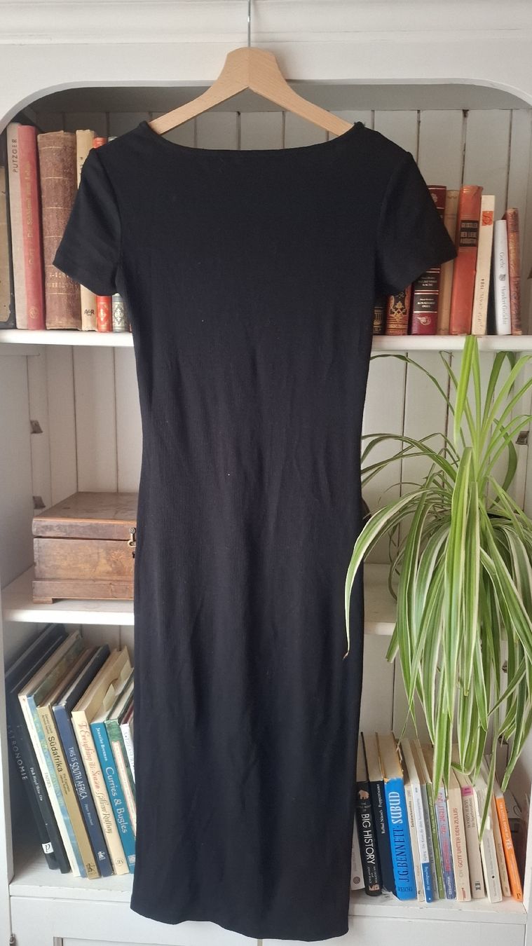 Vestiti: Schickes, enges, schwarzes Sommerkleid, Gr.  S – Usato da Ebnat-Kappel venduto da Aibur 1