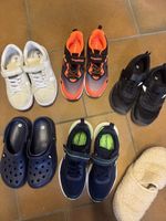 11 Paar Schuhe Junge