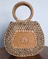 Vintage Korbtasche mit Holzgriffen, einzigartig!