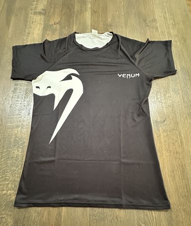 Venum Rashguard / Kampfsport-Shirt Schwarz – Grösse XL - NEU
