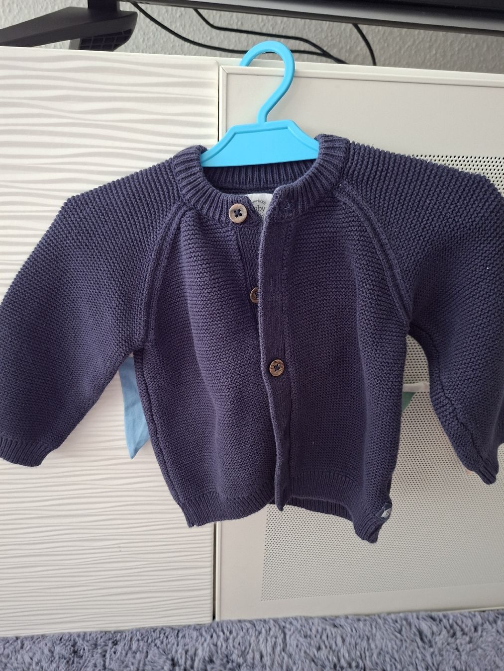Giacche & Cappotti: Strickjacke Baby Gr. 80 Dunkelblau – Usato da Winterthur venduto da Ausmisten2026
