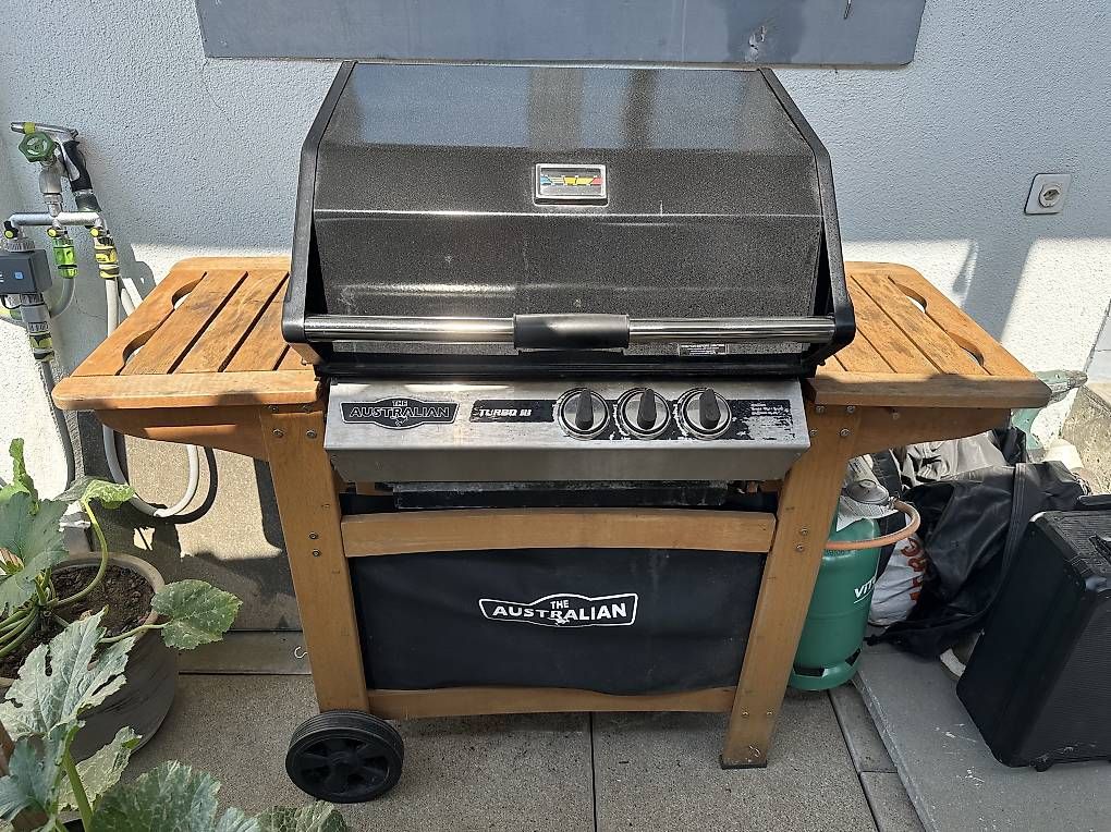 Grils: Gasgrill Australian mit Abdeckung gebraucht – D'occasion à Liestal par sch_gdl5