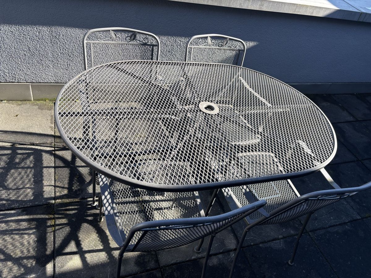 Tavoli: Gartentisch + 4 Stühle – Usato da Galgenen venduto da Nicki40 8