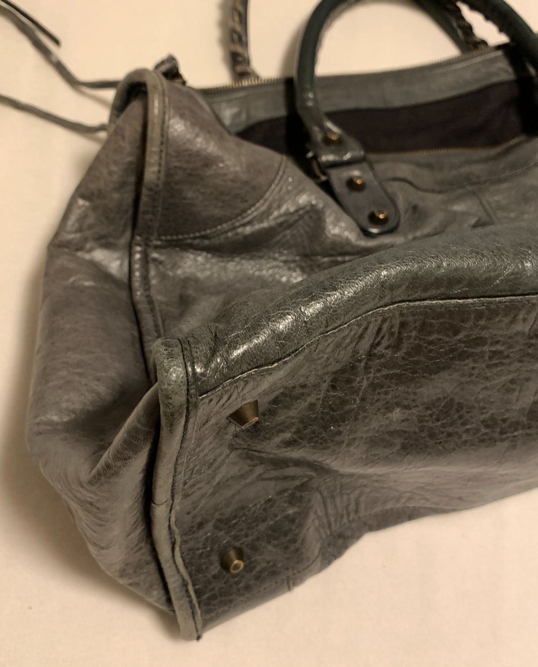Balenciaga Borse da donna: Balenciaga Work Tasche Leder Grau/Anthrazit – Usato da Zürich venduto da Sera.13 9