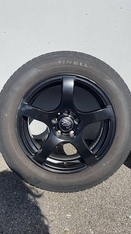 Pneumatici & Ruote complete: Komplett-Räder 15-Zoll – Usato da Diepoldsau venduto da sarina.99 3