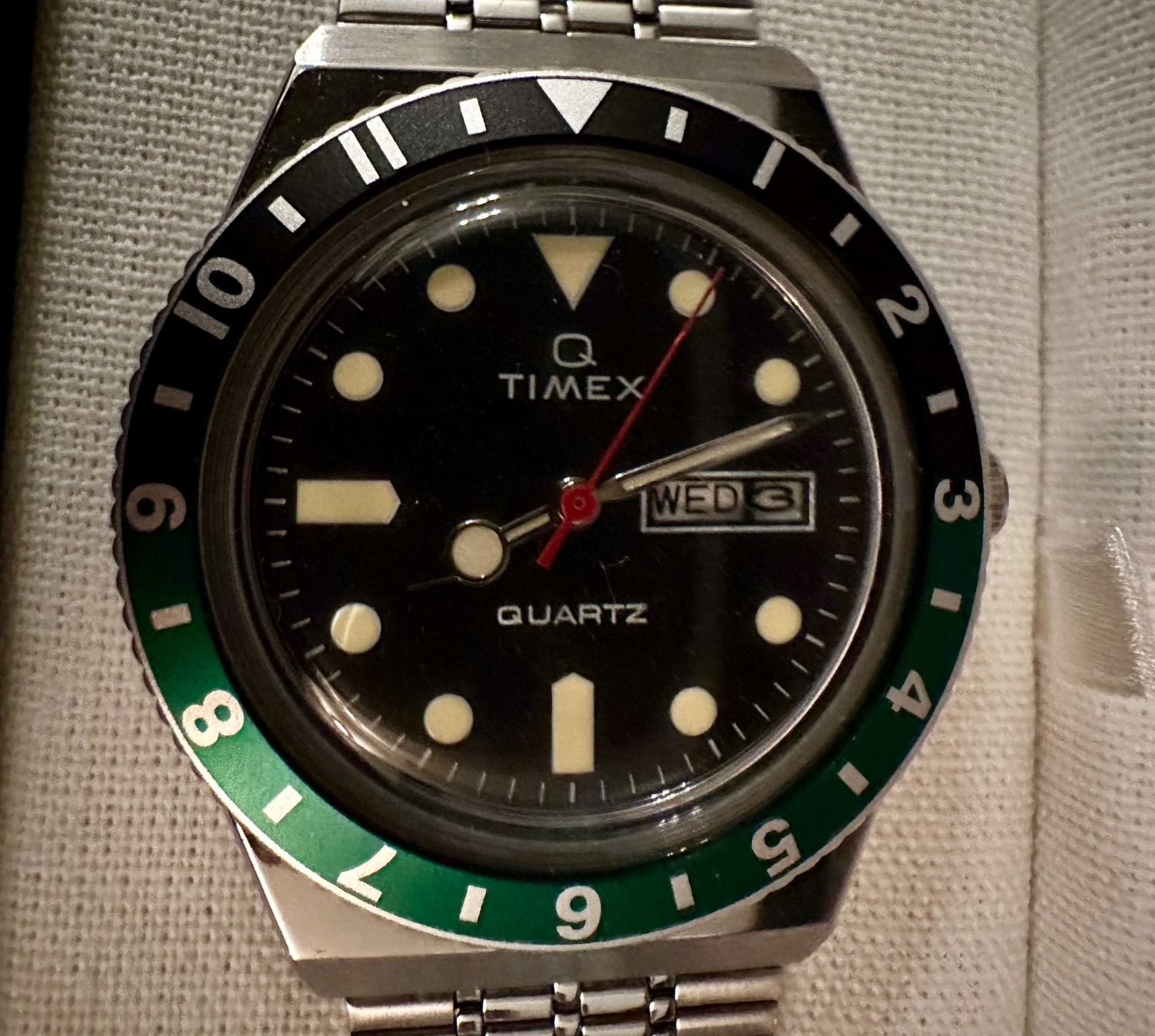 Timex Orologi: Armbanduhr Timex Q Reissue grün – Nuovo (secondo la descrizione) da Schlieren venduto da fbaur