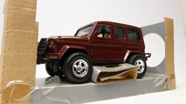 e54 1/ 32 NewRay Mercedes 300GD bordeaux rot