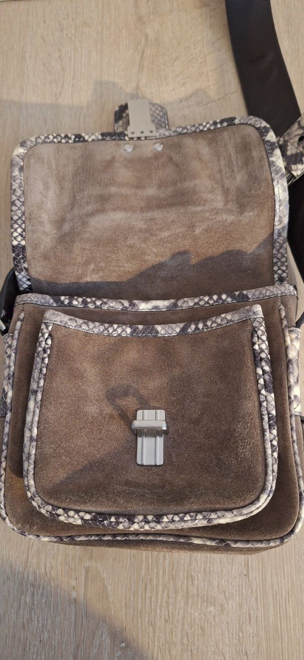 Michael Kors Sacs femmes: Michael Kors - Umhängetasche Wildleder/Pythonprägung – D'occasion à Granges VS par dan_6bcm 2