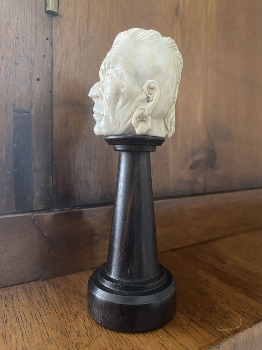 Statuette: Memento Mori Hirschhorn geschnitzt  – Usato da Berikon venduto da Samurai67ch 1