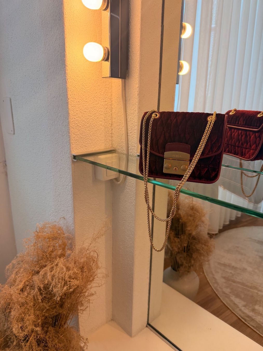 Furla Sacs femmes: Kleine Furla Samttasche – D'occasion à Zug par ang_9cl8 1