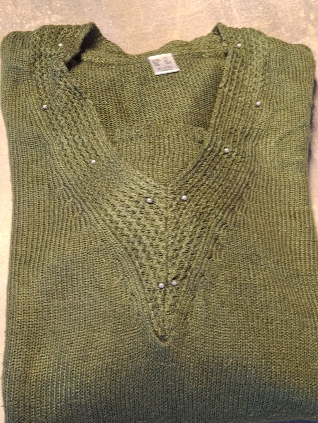 Maglioni & Felpe: Pull col en V taille 42 – Usato da Villiers venduto da san_jn5w 2