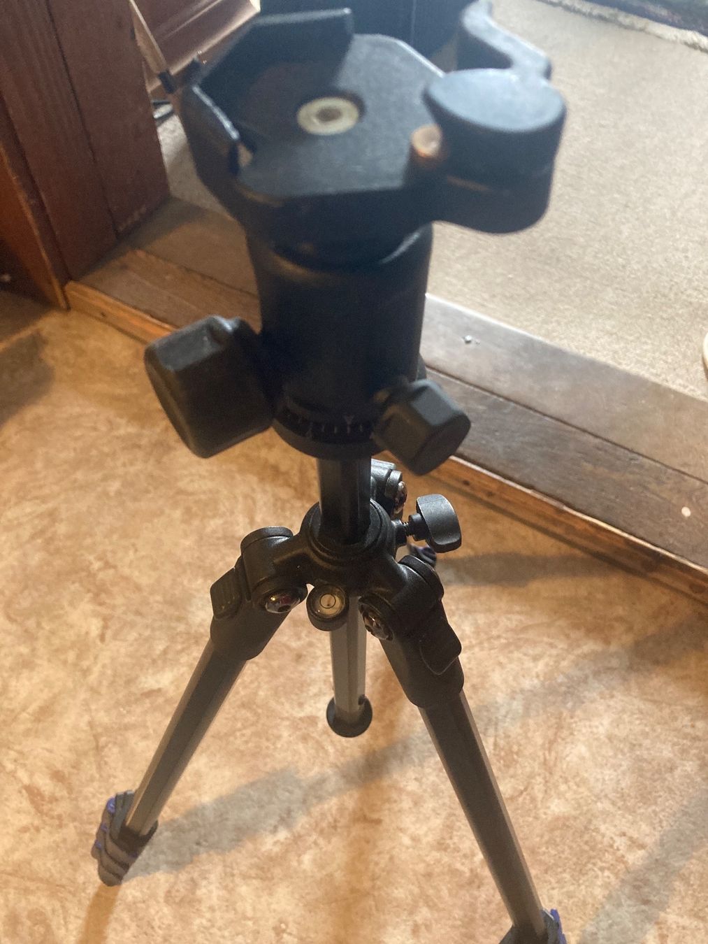 Treppiedi & Teste: Kamera Stativ B.I.G Tp-1200 – Usato da Wichtrach venduto da Queensparkunite 2